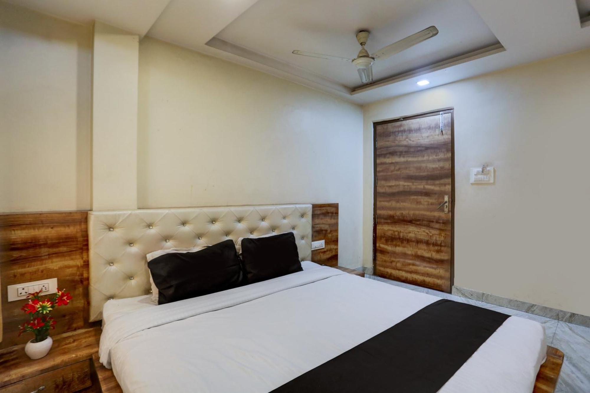Spot On Sai P 2* Varanasi