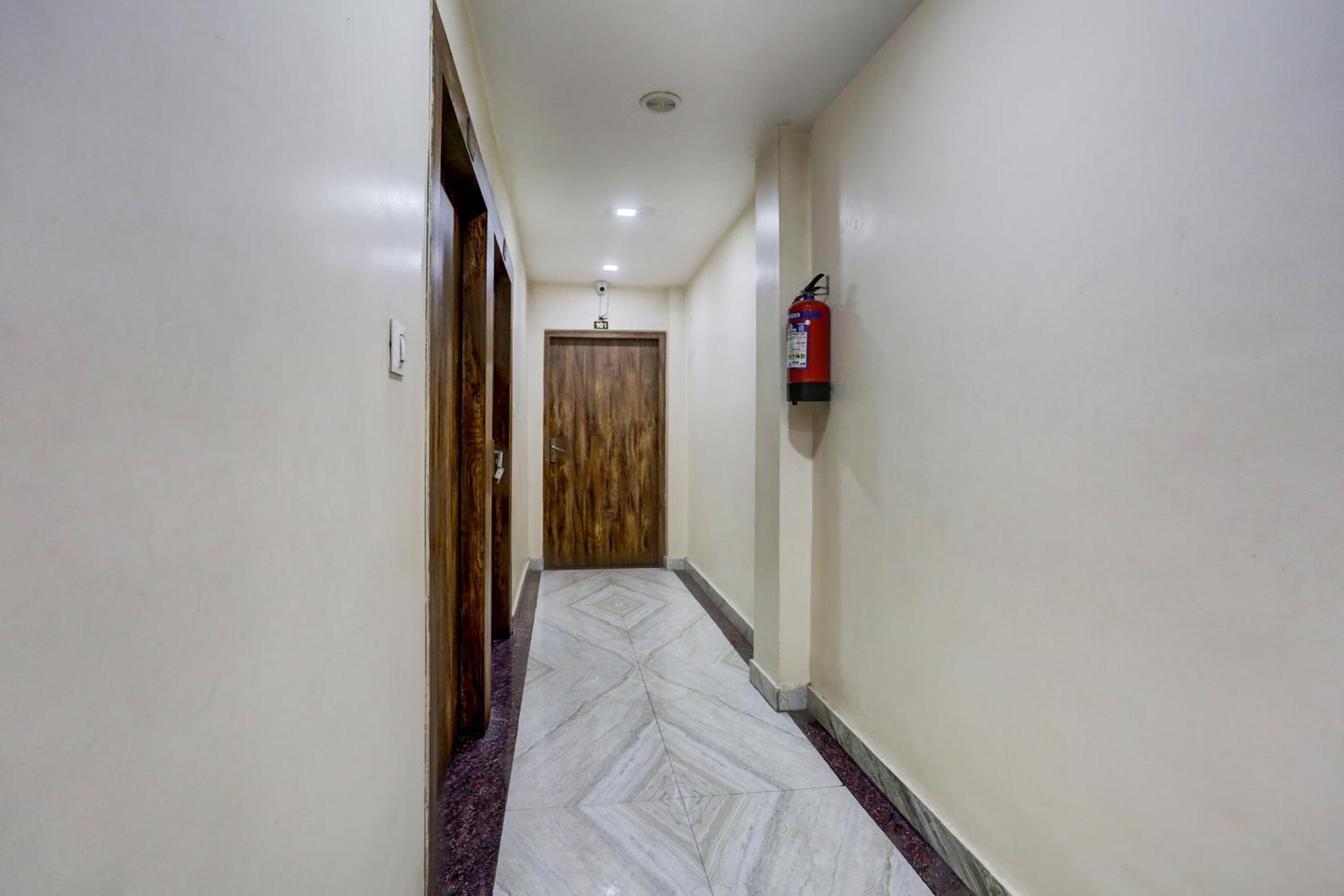 Spot On Sai P Hotel Varanasi