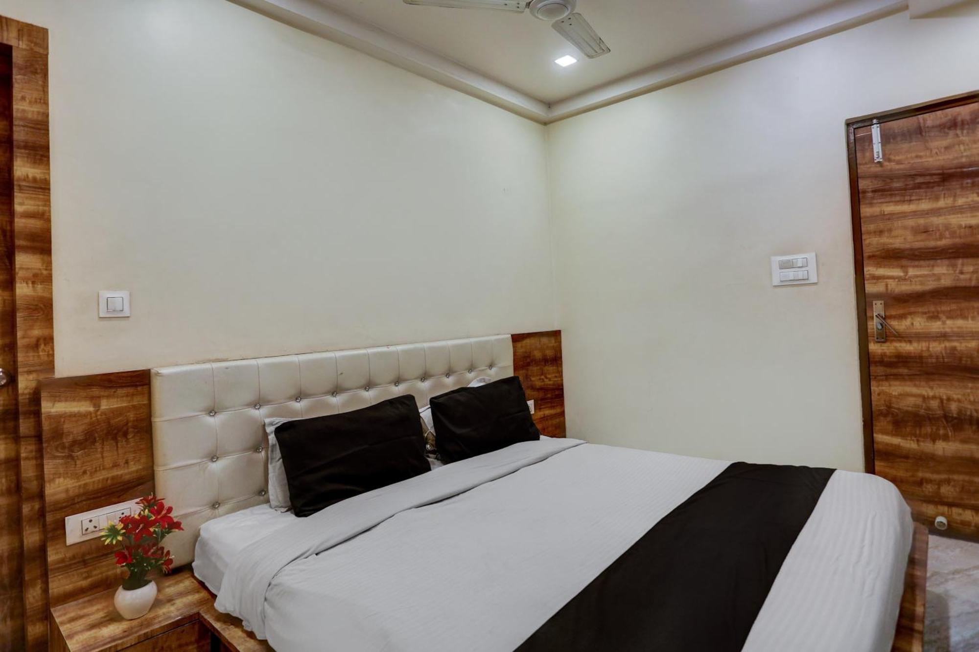 Hotel Spot On Sai P Varanasi